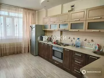 3-комнатная квартира, этаж 10 из 12, 99 м²