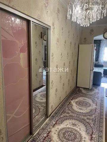 2-комнатная квартира, этаж 7 из 18, 72 м²