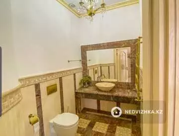 10-комнатный дом, 20 соток, 700 м², посуточно