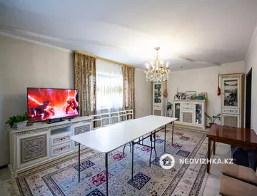 5-комнатный дом, 12 соток, 257 м²