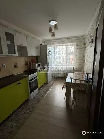 2-комнатная квартира, этаж 4 из 9, 61 м²