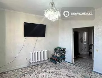 4-комнатная квартира, этаж 9 из 12, 100 м²