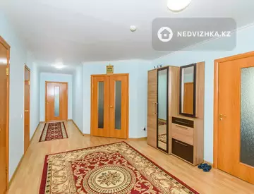 3-комнатная квартира, этаж 12 из 22, 100 м²