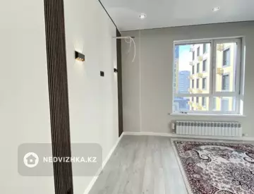 2-комнатная квартира, этаж 4 из 12, 62 м²