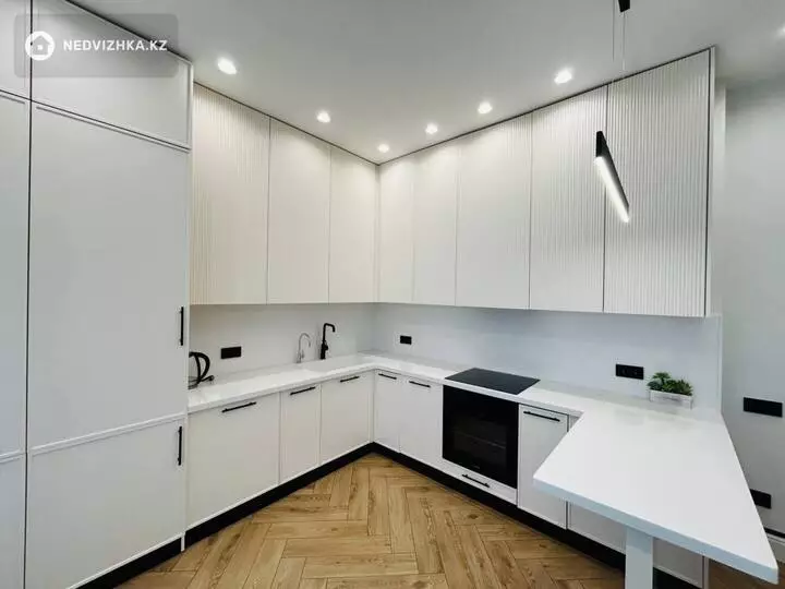 80 м², 2-комнатная квартира, этаж 13 из 18, 80 м², изображение - 1