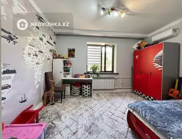 3-комнатная квартира, этаж 1 из 5, 98 м²