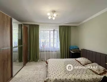 3-комнатная квартира, этаж 1 из 5, 98 м²