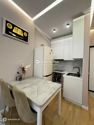 2-комнатная квартира, этаж 8 из 14, 44 м²