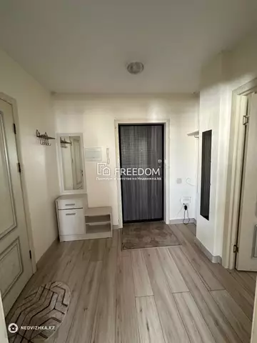 2-комнатная квартира, этаж 10 из 10, 40 м²