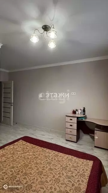 2-комнатная квартира, этаж 3 из 3, 60 м²