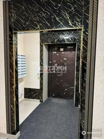 3-комнатная квартира, этаж 1 из 9, 92 м²