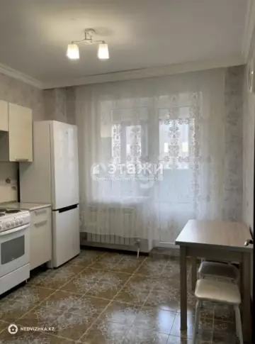 2-комнатная квартира, этаж 3 из 5, 56 м²