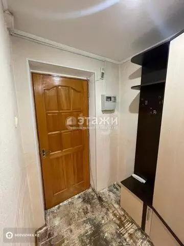 4-комнатная квартира, этаж 4 из 5, 74 м²