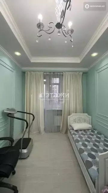 3-комнатная квартира, этаж 2 из 15, 110 м²