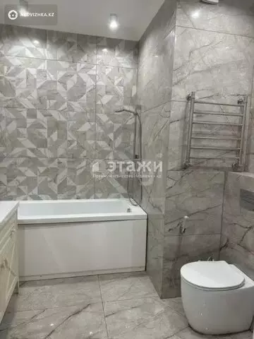 3-комнатная квартира, этаж 9 из 16, 110 м²