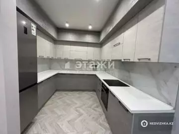 3-комнатная квартира, этаж 9 из 16, 110 м²