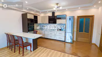 2-комнатная квартира, этаж 6 из 22, 65 м², на длительный срок