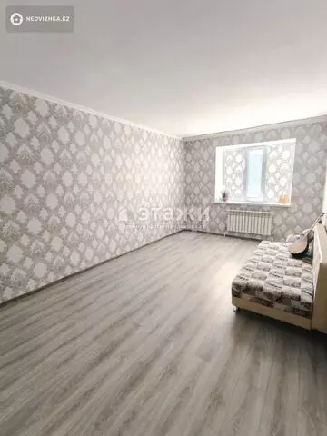 2-комнатная квартира, этаж 2 из 5, 59 м²