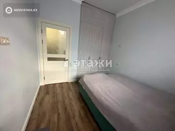 3-комнатная квартира, этаж 8 из 9, 53 м²