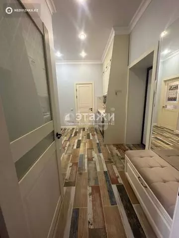 3-комнатная квартира, этаж 8 из 9, 53 м²