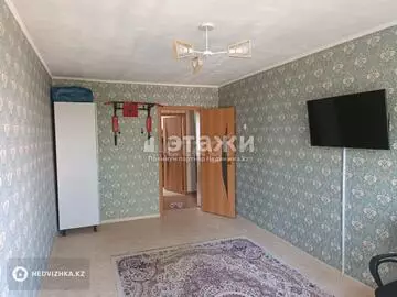 2-комнатная квартира, этаж 4 из 5, 48 м²