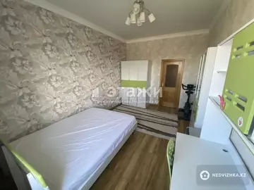 5-комнатная квартира, этаж 8 из 8, 185 м²