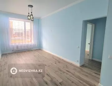 2-комнатная квартира, этаж 3 из 9, 38 м²