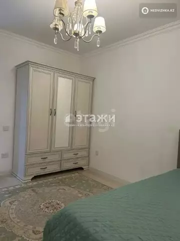 2-комнатная квартира, этаж 9 из 12, 76 м²