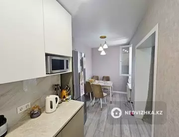 3-комнатная квартира, этаж 3 из 6, 77 м²