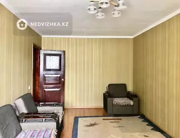 3-комнатная квартира, этаж 2 из 5, 58 м²