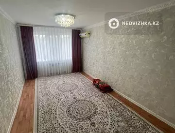 2-комнатная квартира, этаж 3 из 5, 48 м²