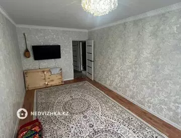 2-комнатная квартира, этаж 3 из 5, 48 м²