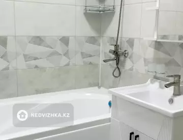 72 м², 2-комнатная квартира, этаж 10 из 14, 72 м², посуточно, изображение - 9