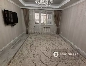 3-комнатная квартира, этаж 3 из 5, 100 м²