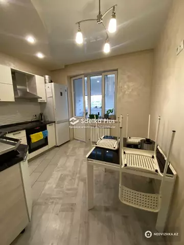 1-комнатная квартира, этаж 14 из 15, 35 м²