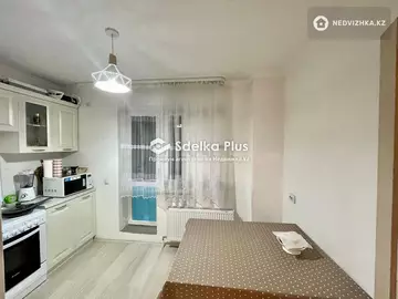 1-комнатная квартира, этаж 14 из 14, 38 м²