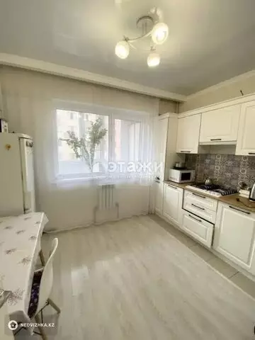 1-комнатная квартира, этаж 4 из 10, 44 м²