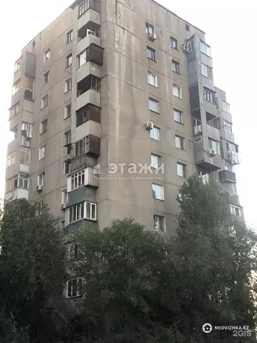 3-комнатная квартира, этаж 3 из 12, 63 м²