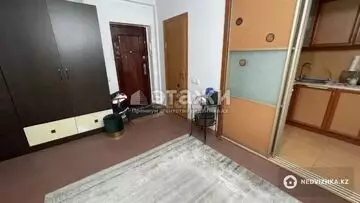 2-комнатная квартира, этаж 4 из 5, 42 м²