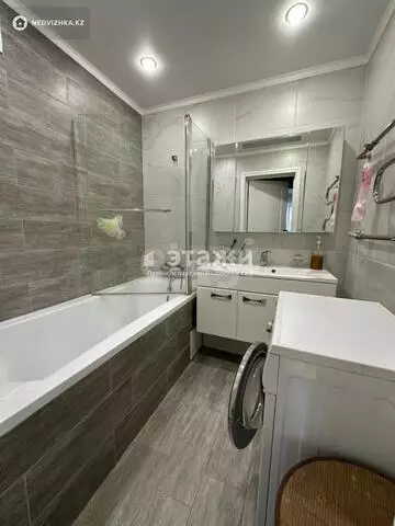 2-комнатная квартира, этаж 8 из 9, 59 м²