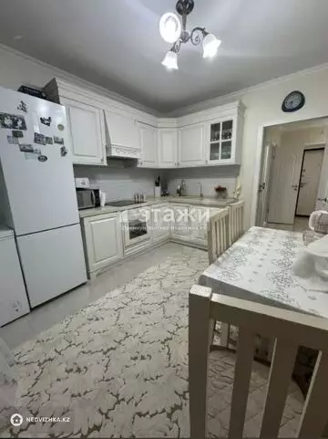 2-комнатная квартира, этаж 10 из 10, 56 м²