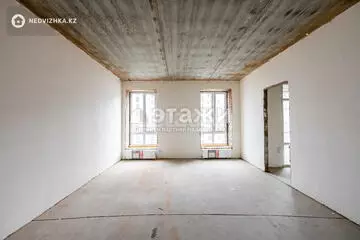 3-комнатная квартира, этаж 4 из 12, 99 м²