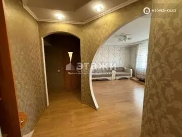 2-комнатная квартира, этаж 8 из 9, 62 м²