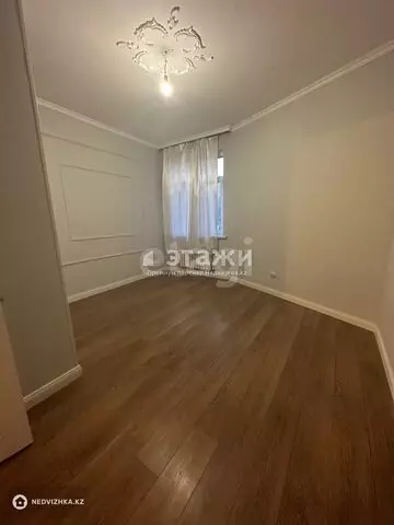 2-комнатная квартира, этаж 2 из 10, 63 м²