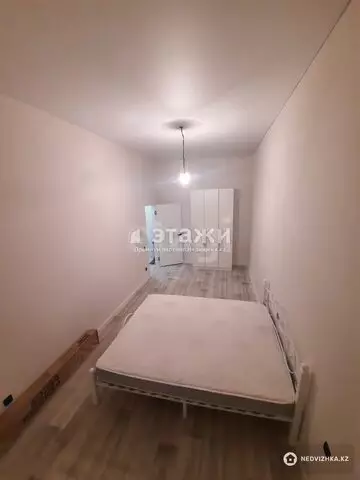 2-комнатная квартира, этаж 1 из 12, 53 м²