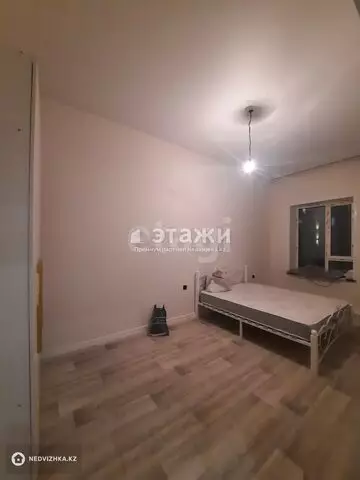 2-комнатная квартира, этаж 1 из 12, 53 м²