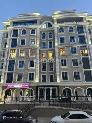 3-комнатная квартира, этаж 2 из 7, 66 м²