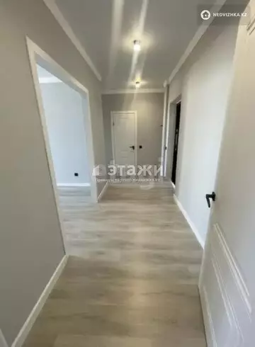 2-комнатная квартира, этаж 8 из 8, 50 м²