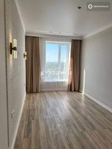 2-комнатная квартира, этаж 11 из 12, 54 м²