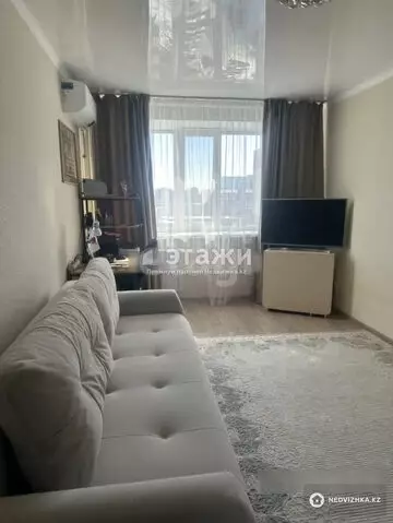 1-комнатная квартира, этаж 8 из 10, 39 м²